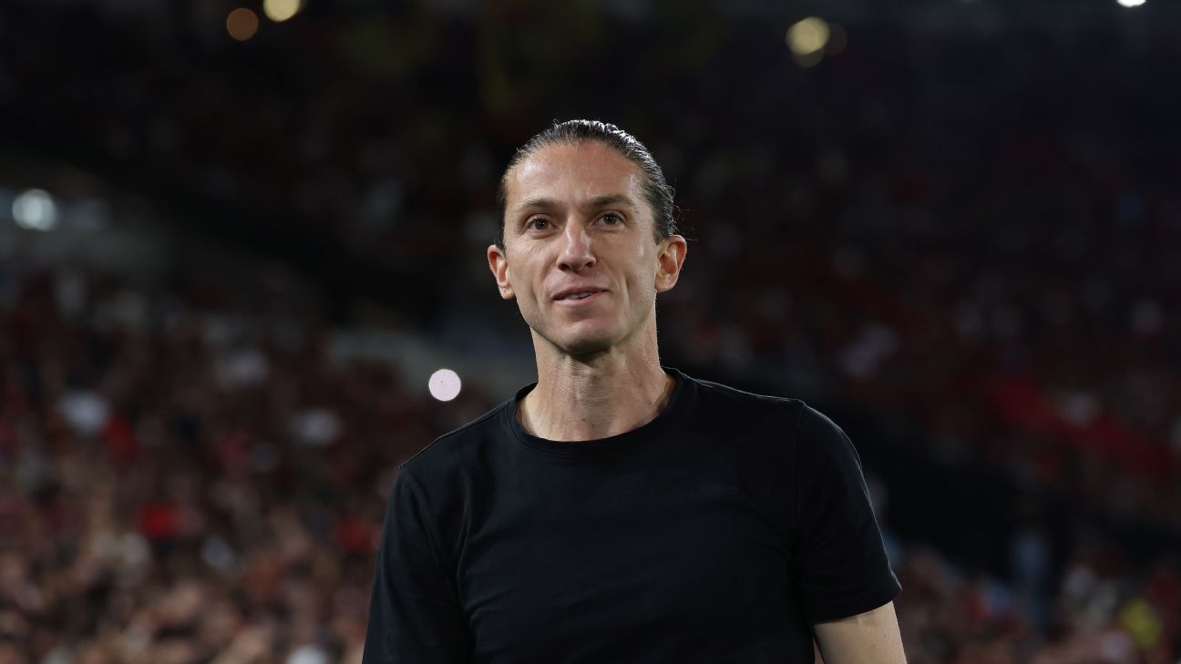 Filipe Luís chama mercado do Flamengo de 'extraordinário' e diz que espera saídas do elenco