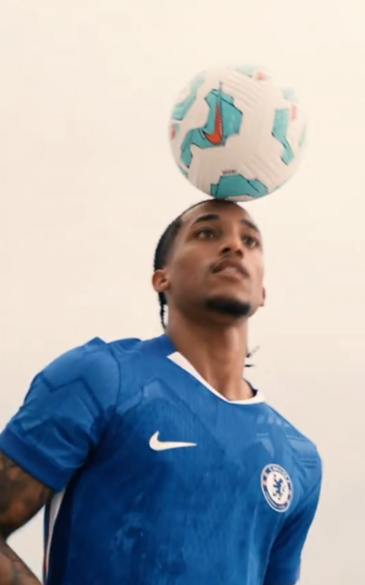 Chelsea anuncia a contratação de João Pedro, ex-Fluminense