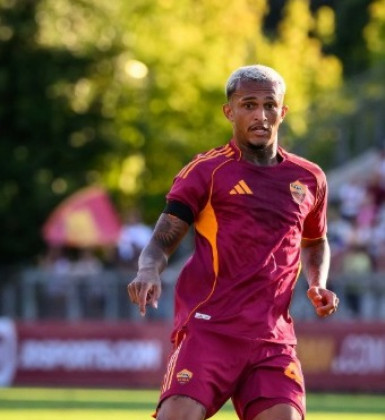 Estreia de Wesley pela Roma é exaltada por jornal italiano: 'Arrancou aplausos'