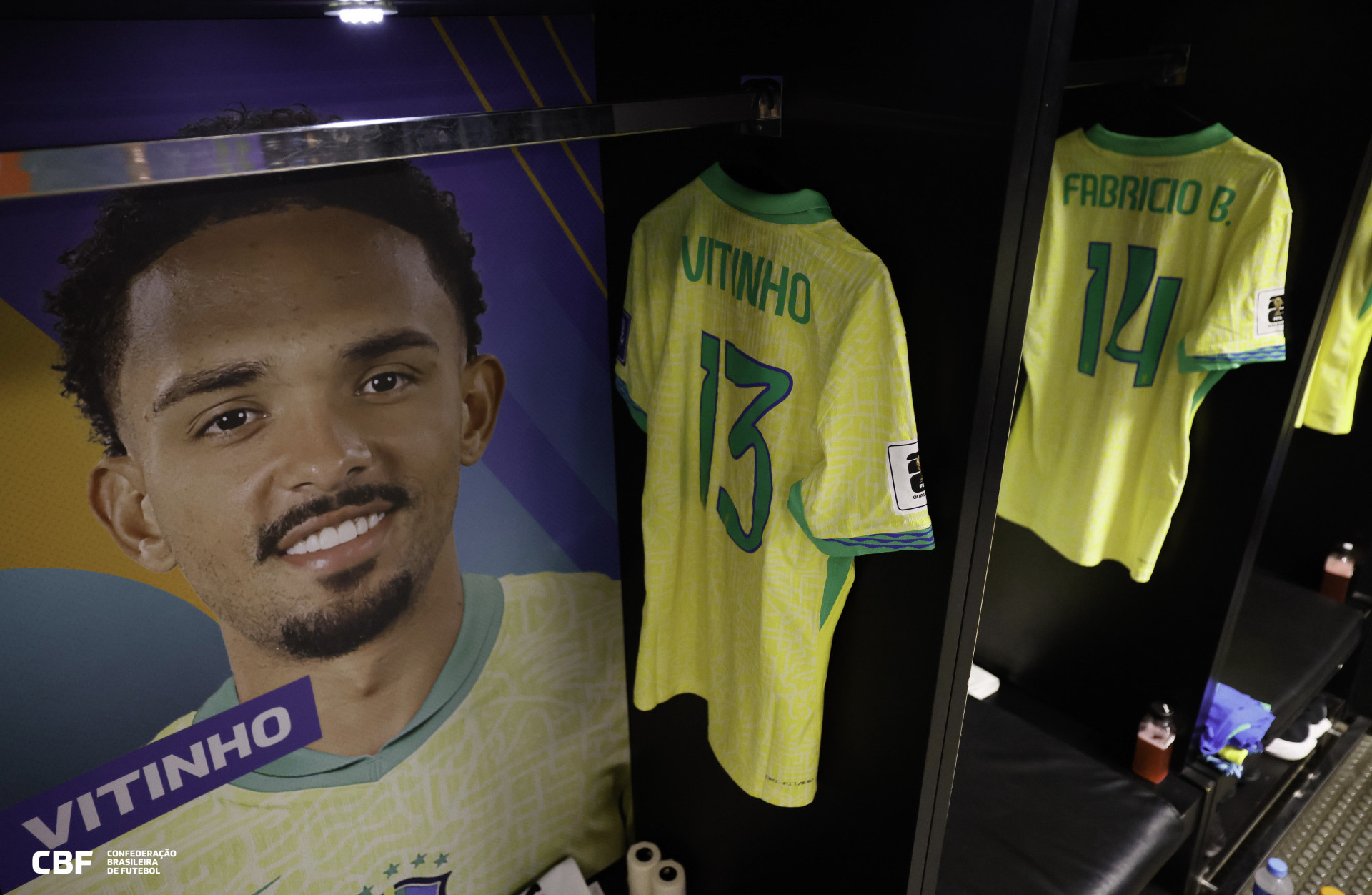 Titular na Seleção, Vitinho pode desfalcar o Botafogo contra o Vasco