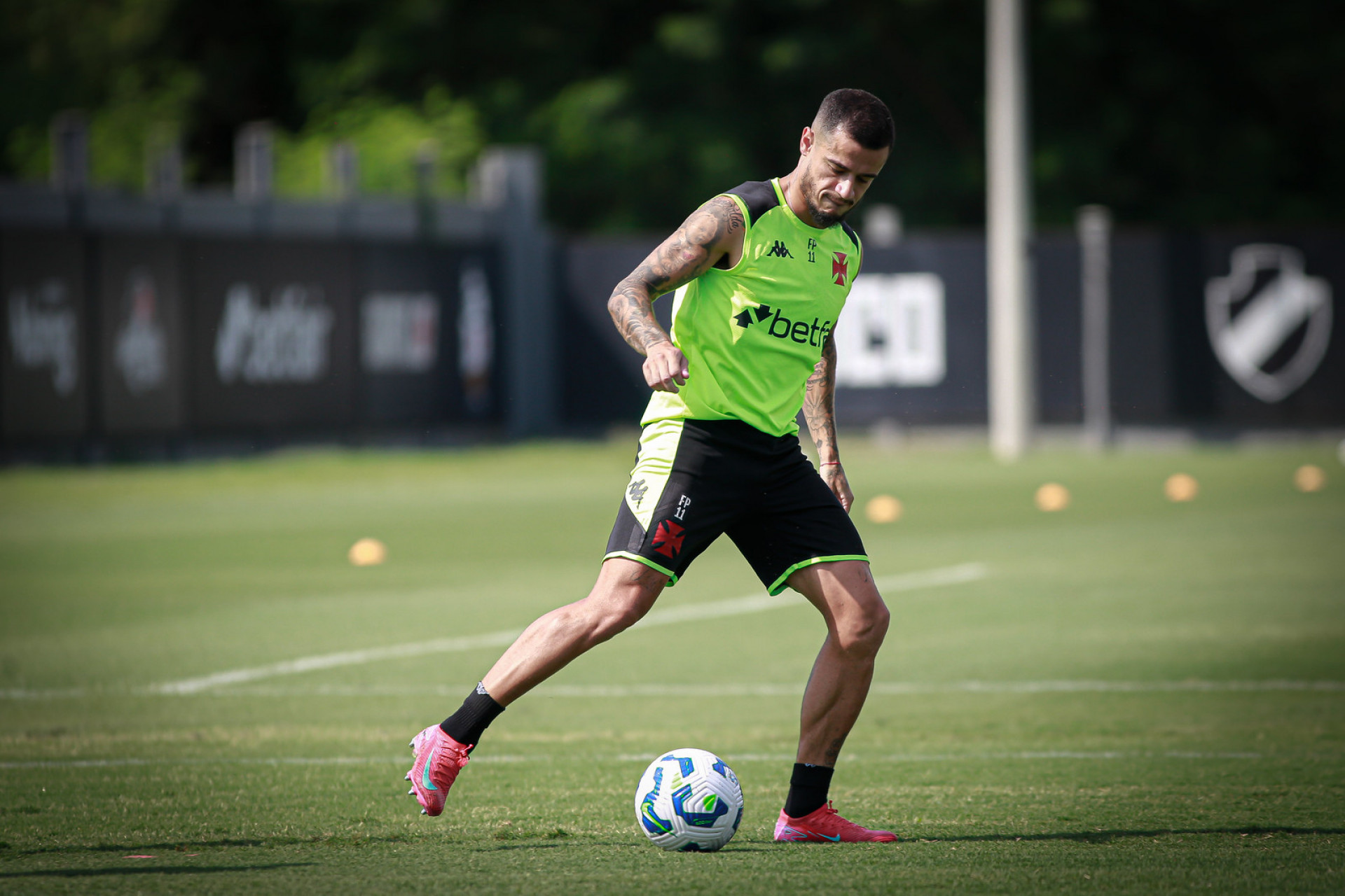 Vasco confia em renovação de Coutinho no começo de julho