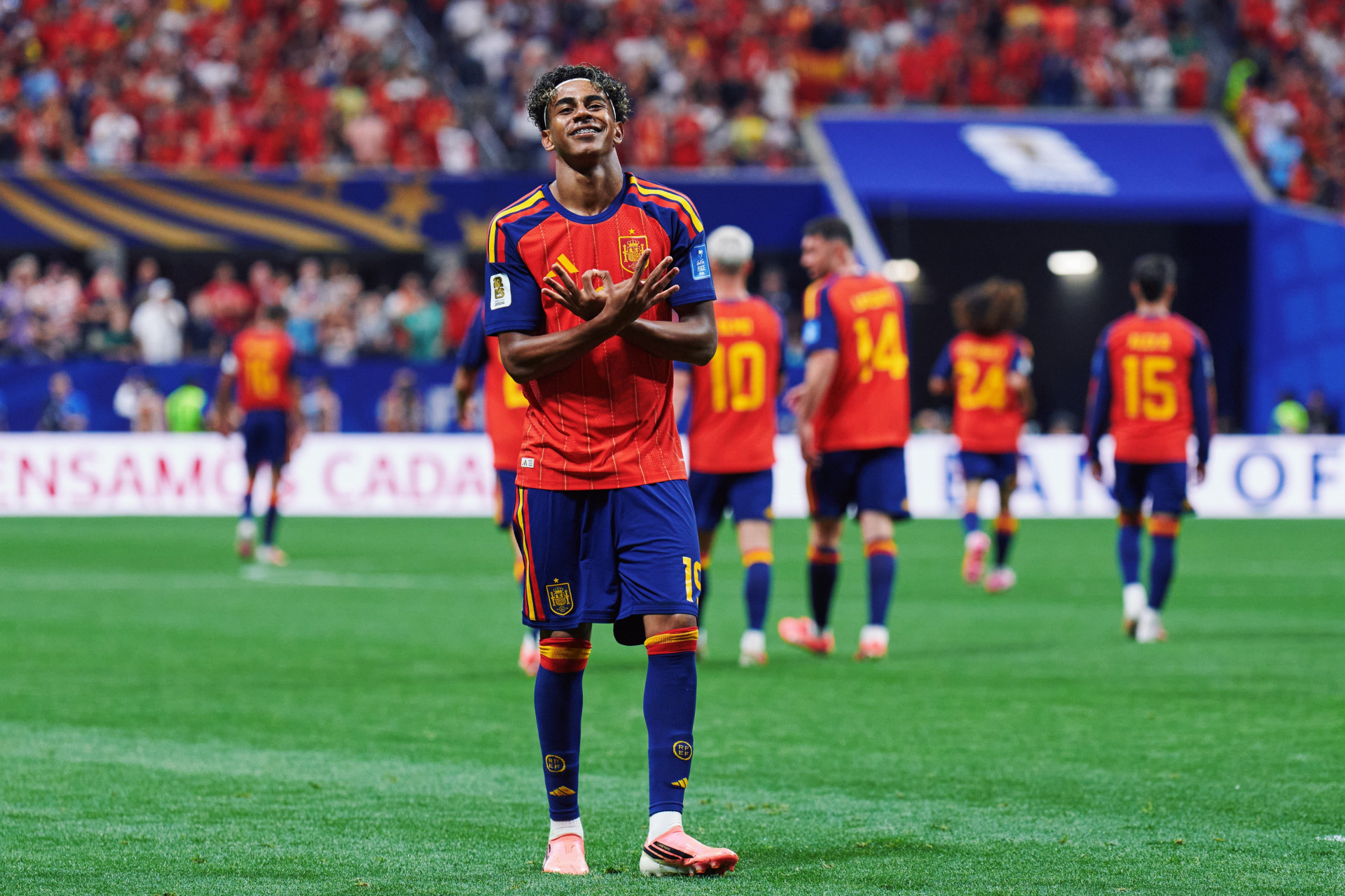 Rodri elogia Yamal e pede calma antes de Espanha x França