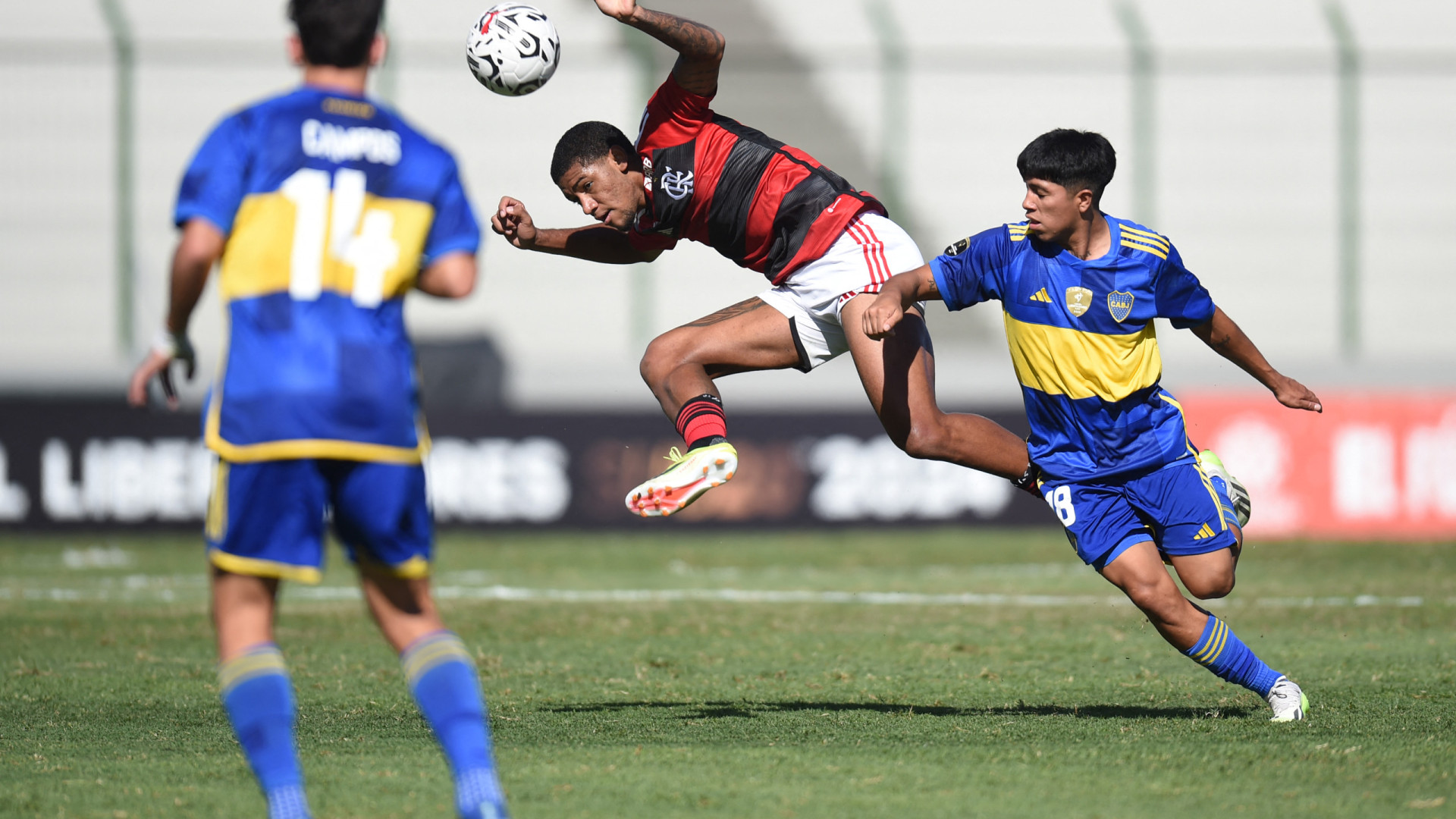 Sporting prestes a fechar acordo com o Flamengo por Rayan Lucas