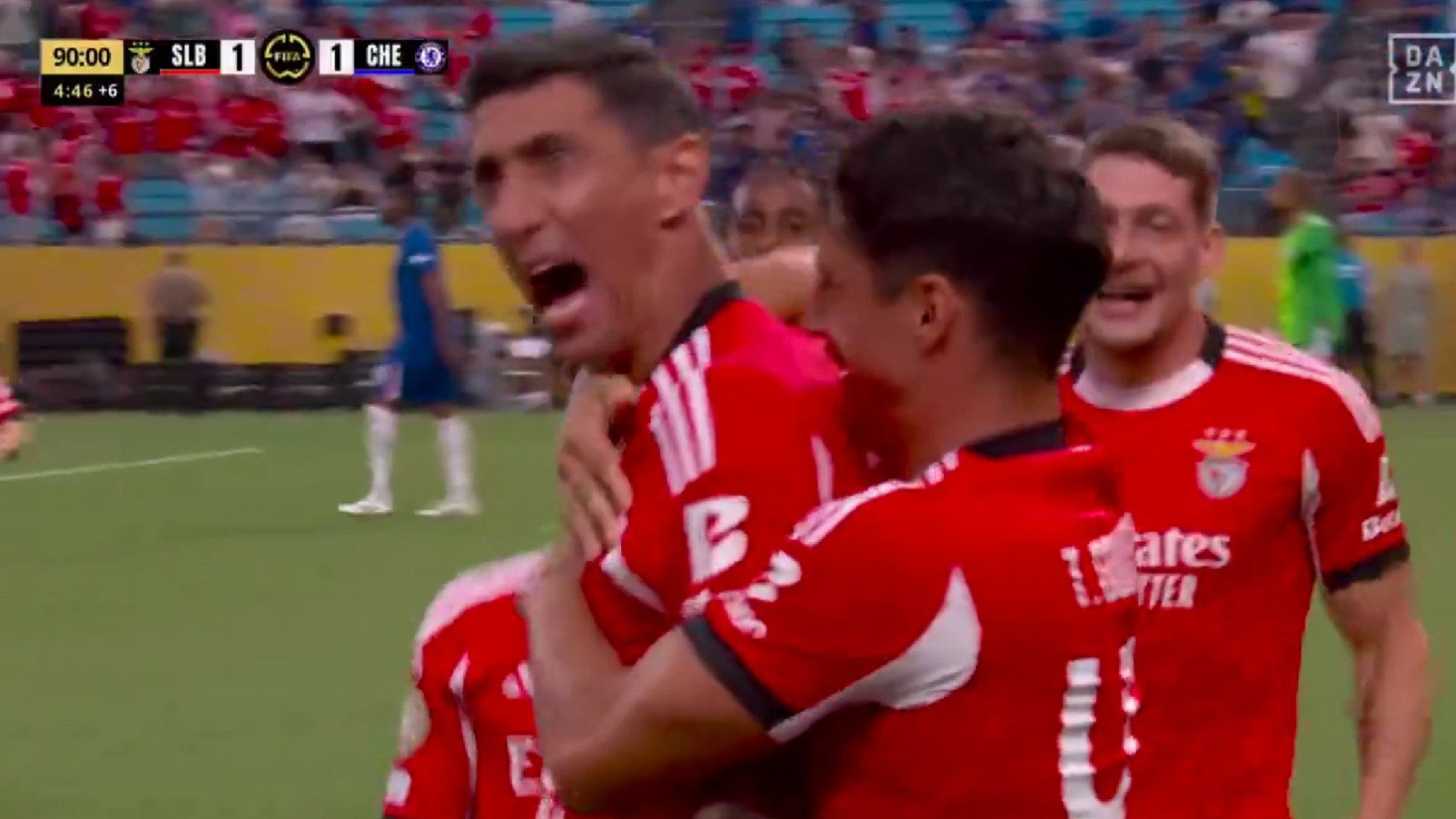 Di María 'safou' Benfica nos descontos e forçou assim o prolongamento