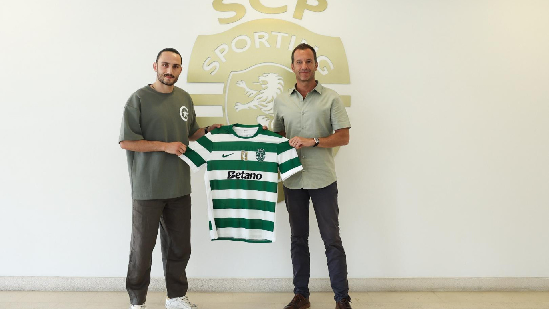 Oficial: Giorgi Kochorashvili reforça Sporting com cláusula astronómica