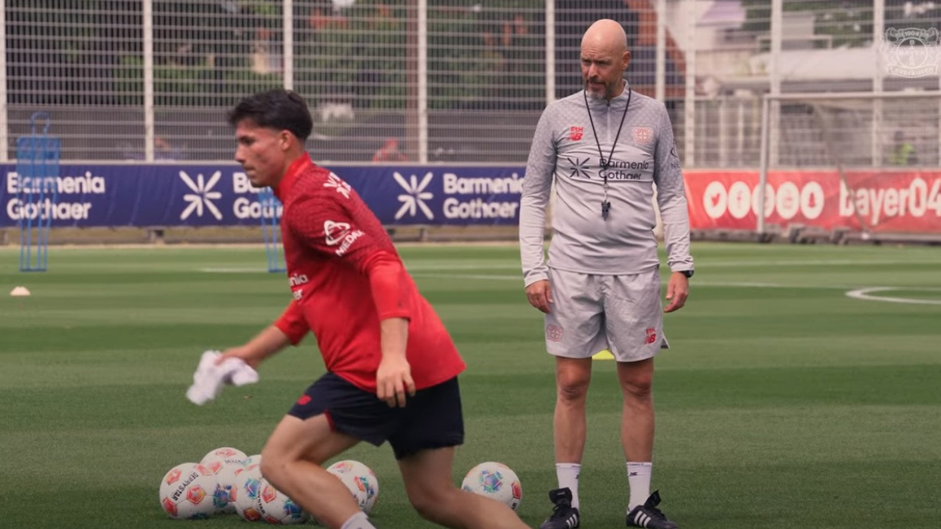 Ten Hag 'apaga' ferida do Manchester United e inicia nova era na Alemanha