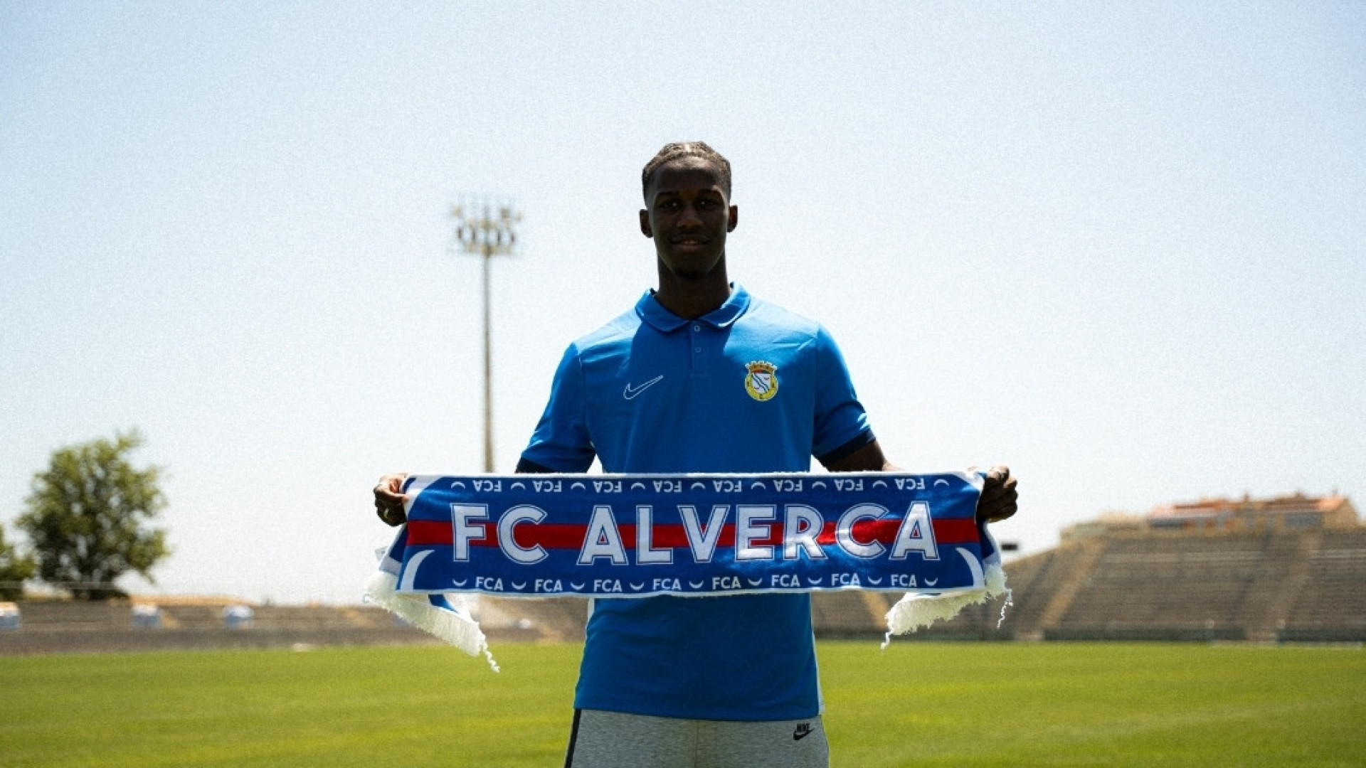 Oficial: Chiquinho deixa Wolverhampton para reforçar o Alverca