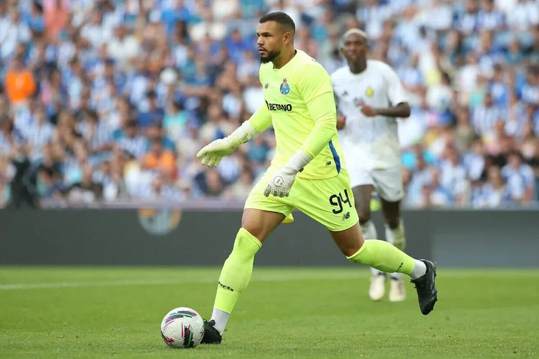 FC Porto: dois guarda-redes viajaram à última hora para os Estados Unidos