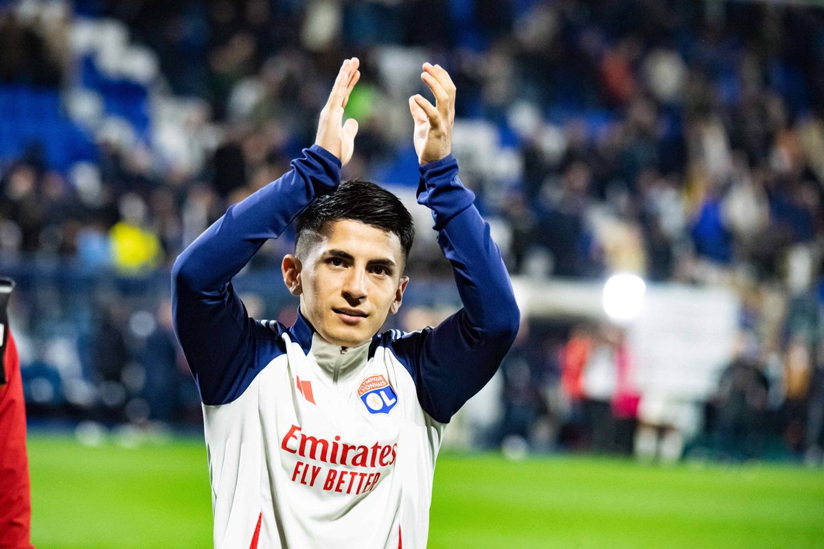Thiago Almada falha apresentação no Lyon