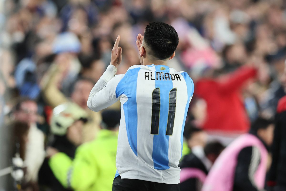 Chegada de Thiago Almada obriga a uma saída no Atlético Madrid