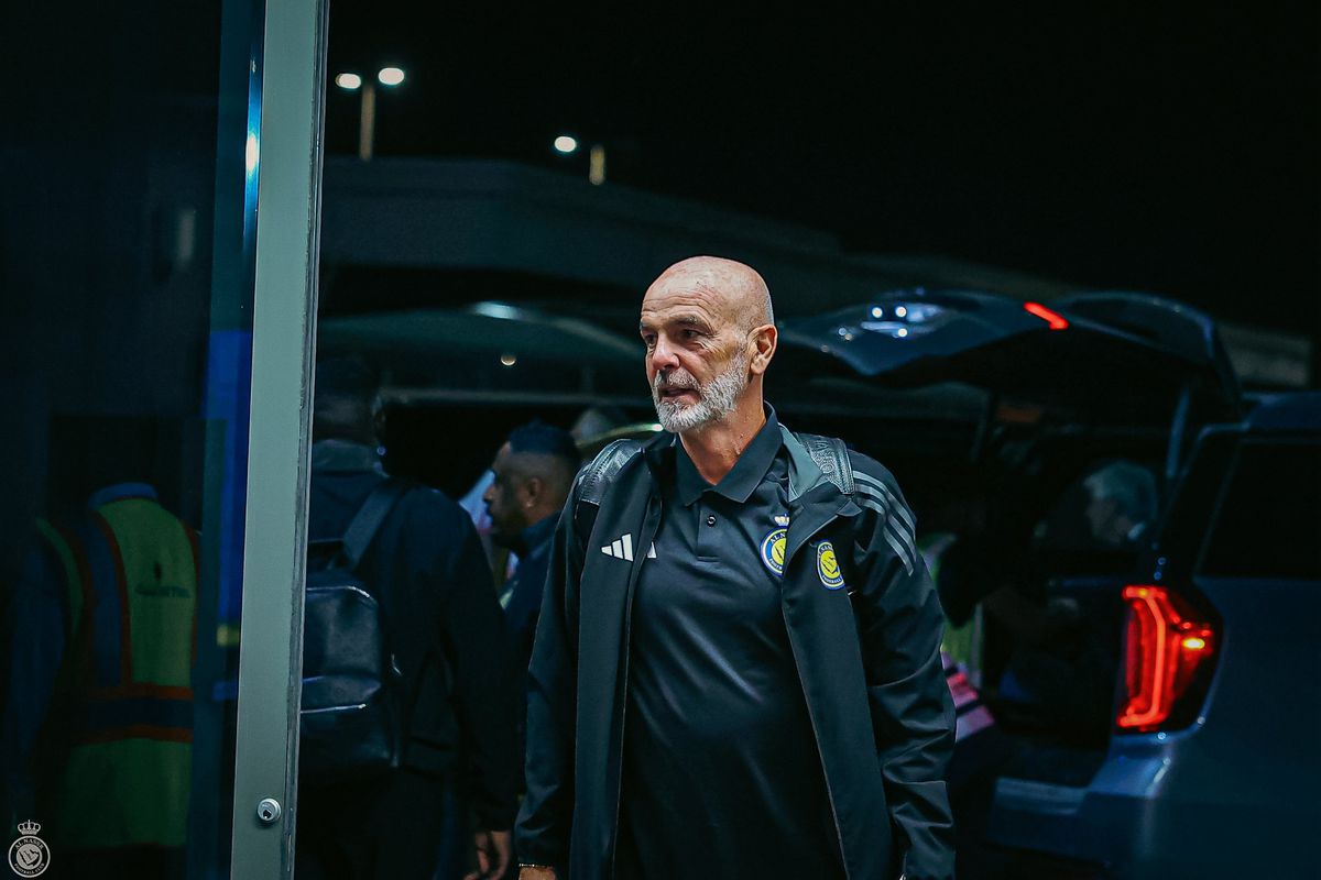 Mercado oficial: Ronaldo e Otávio vão ter novo treinador