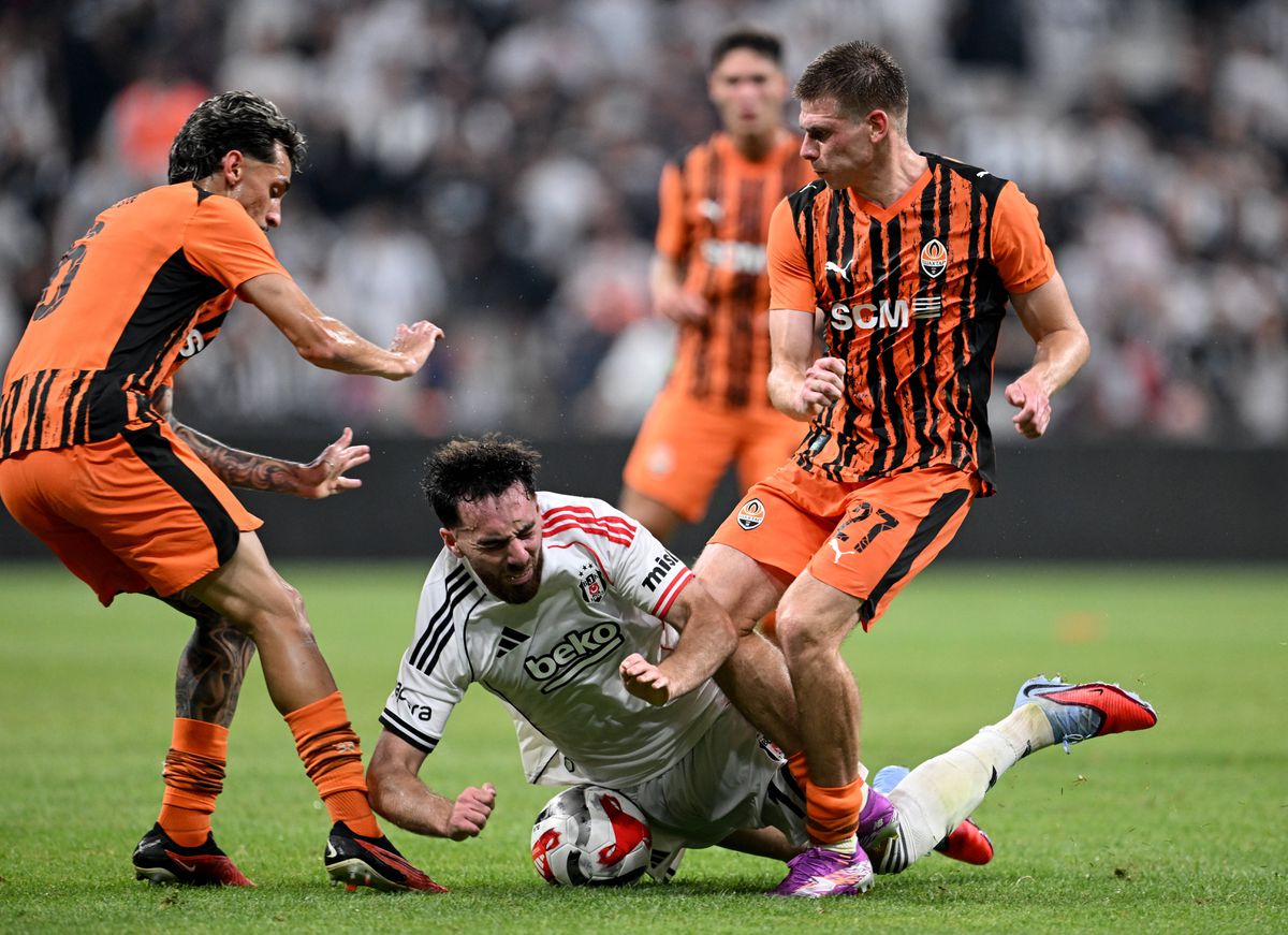 Europa League: Kokçu e golo português na derrota surpreendente do Besiktas