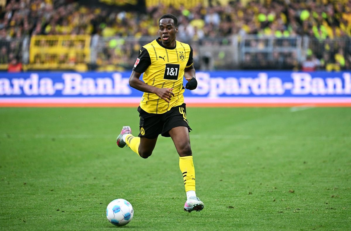 Chelsea perto de garantir Jamie Bynoe-Gittens ao Dortmund