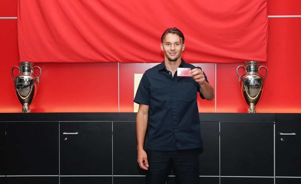 Dedic oficial: «Sou um jogador ofensivo e gosto do estilo do Benfica»