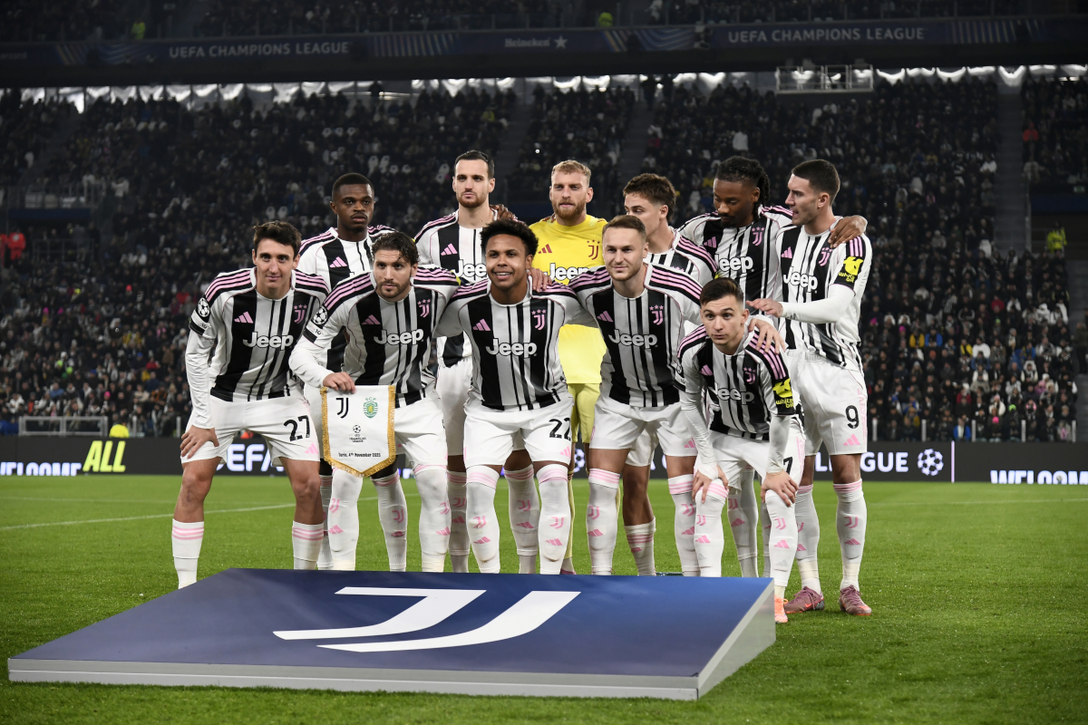 How many points do Juventus need to qualify for Champions League playoff?