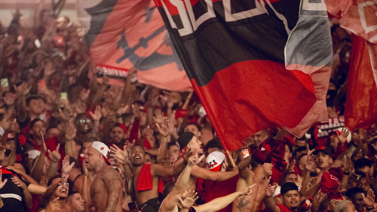 Escalações oficiais de São Paulo x Vitória, no Morumbis