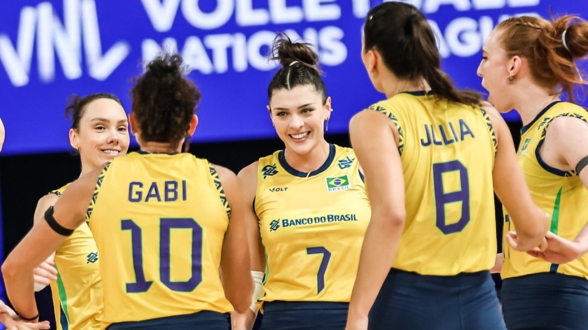 Em busca da 1a VNL, Brasil encara Japão para