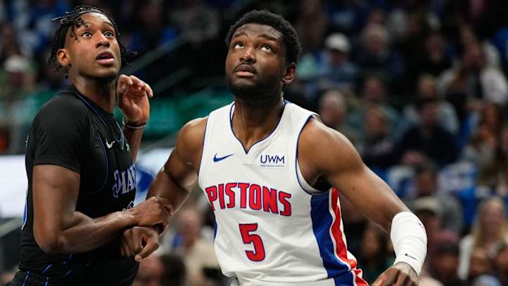 Former Detroit Pistons Player Weighing Team Change
