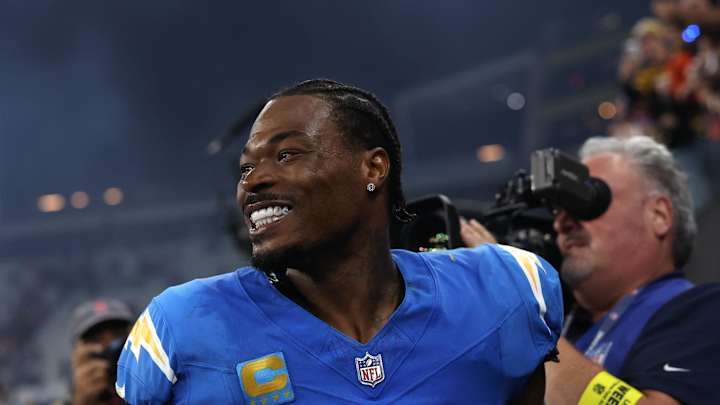 Chargers news: Jim Harbaugh vs. Pete Carroll, Derwin James wants Brock Bowers, more