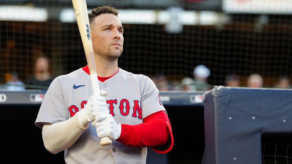Alex Bregman will reportedly opt out of Red Sox contract, test free agency