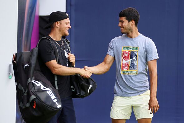 Carlos Alcaraz's Queen's opponent withdraws hours before match after getting married