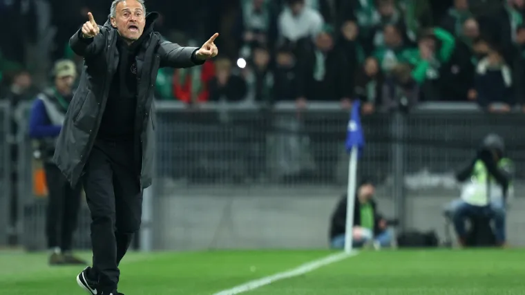 PSG suffer blow as Premier League giants steps up interest in key target | Sporting News