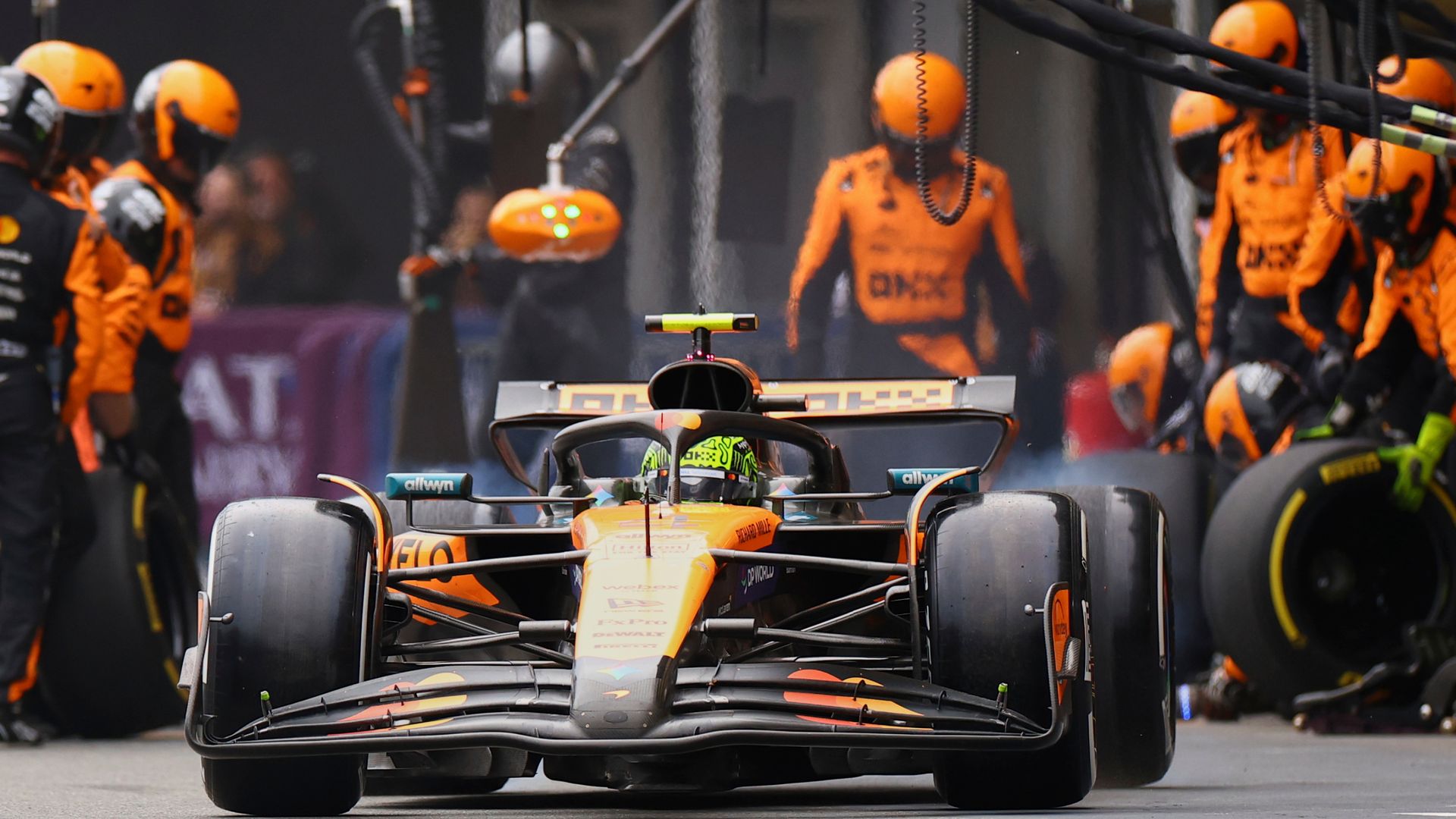 'It didn't make any difference' - McLaren deny slow pit stop cost Norris