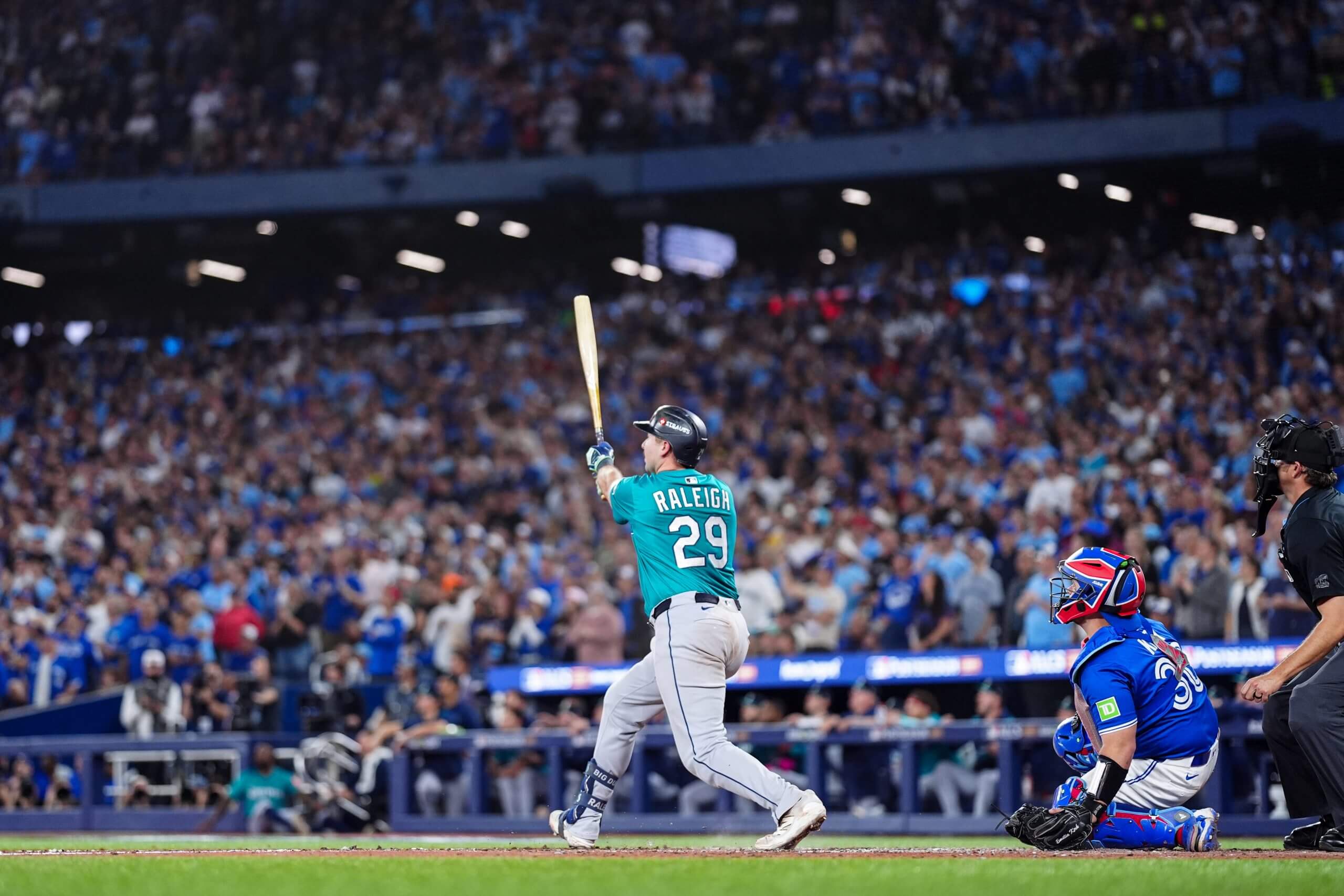 In ALCS' opening salvo, Cal Raleigh – slugger, receiver, pitch whisperer – once again does it all