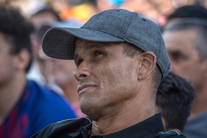 Rivaldo bendice a Lamine: “El '10' del Barça va a estar en muy buenas manos”
