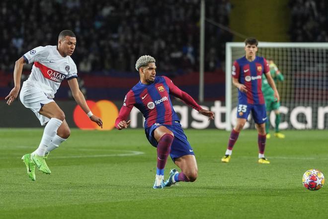 Xabi Alonso se prepara para la 'emboscada Araujo' de Luis Enrique
