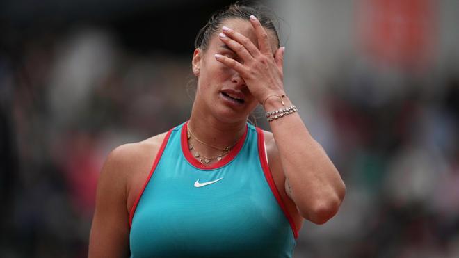 Sabalenka pide perdón a Gauff: