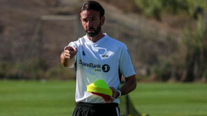 Jordi González, un técnico catalán con alma nórdica lidera el renacer del Rosenborg