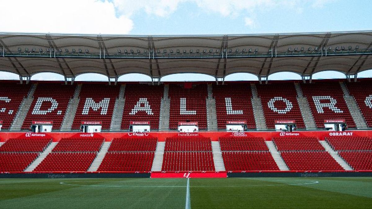 La EMT refuerza sus servicios para el partido entre el RCD Mallorca y el FC Barcelona de este sábado