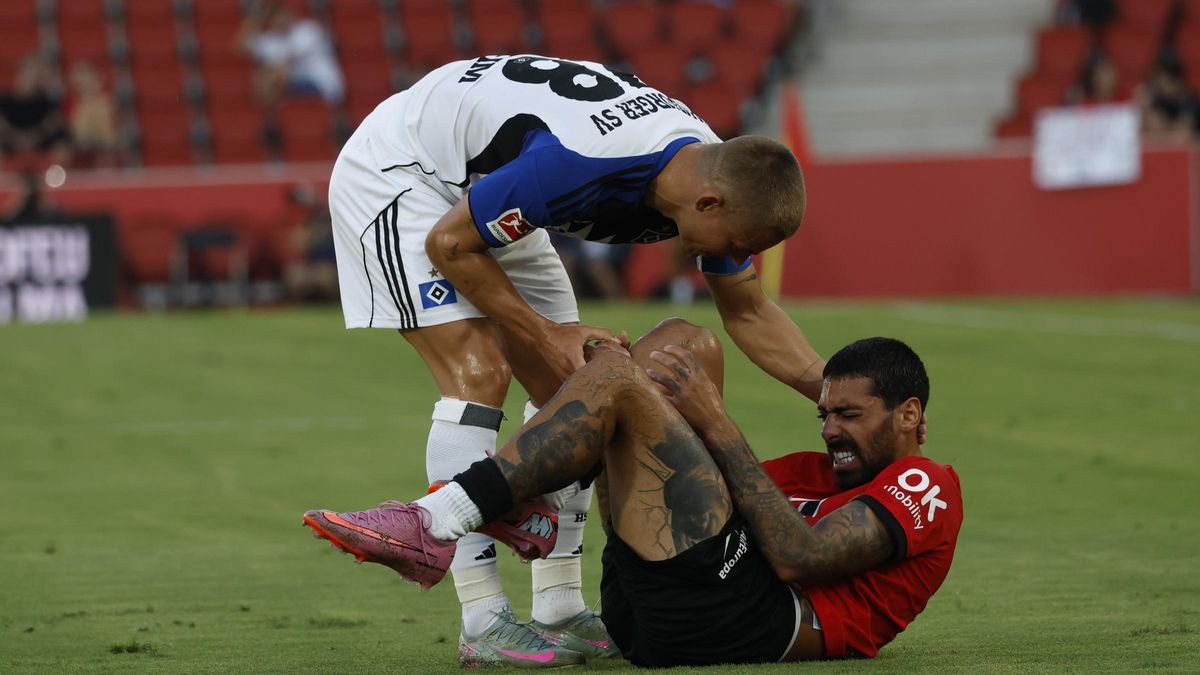 Samu Costa es seria duda para el partido ante el Barça