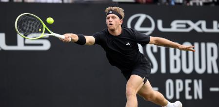 Fritz gana a Davidovich y defenderá el título de Eastbourne ante Brooksby