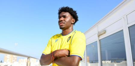 El Cádiz incorpora al lateral ecuatoriano Caicedo