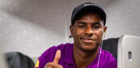 El plan de Rashford para el viaje: dormir y evitar el ruido de Koundé
