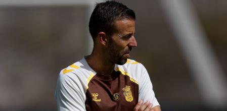 Problemas para Luis García