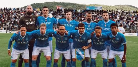 El nuevo Nápoles pierde su primer amistoso serio de pretemporada