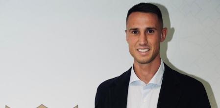 Oficial: Vlachodimos, tercer fichaje para el Sevilla