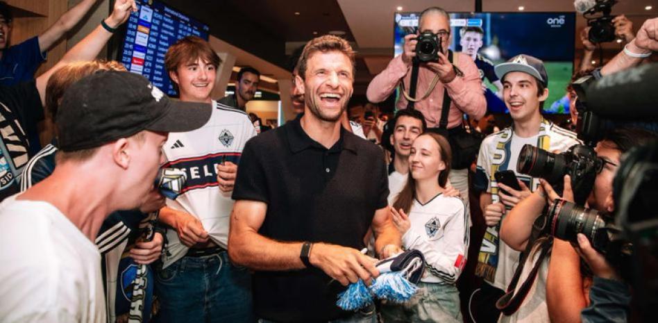 La inesperada bienvenida que sorprendió a Thomas Muller en Vancouver