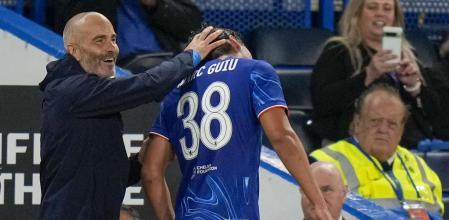 Marc Guiu convence a Maresca