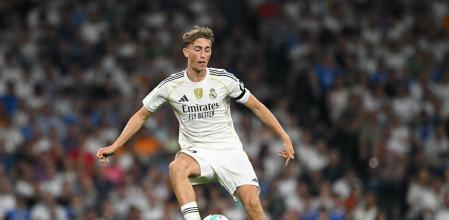 Huijsen llega justo para el Clásico