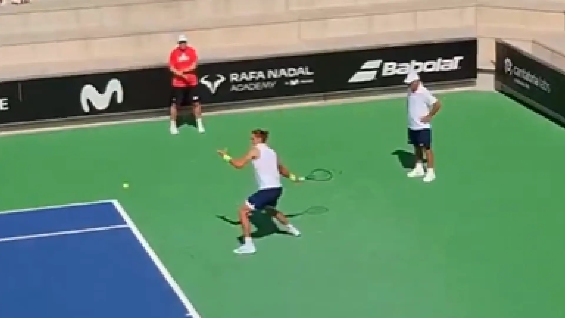 Zverev alarga los entrenamientos con Toni y Rafa Nadal en la academia y elige de 'sparring' a una gran promesa española