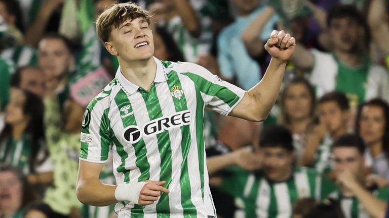 El Real Betis traspasa a Jesús Rodríguez al Como 1907
