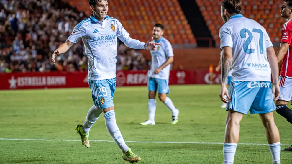 El Real Zaragoza aprende a ganar sin brillo