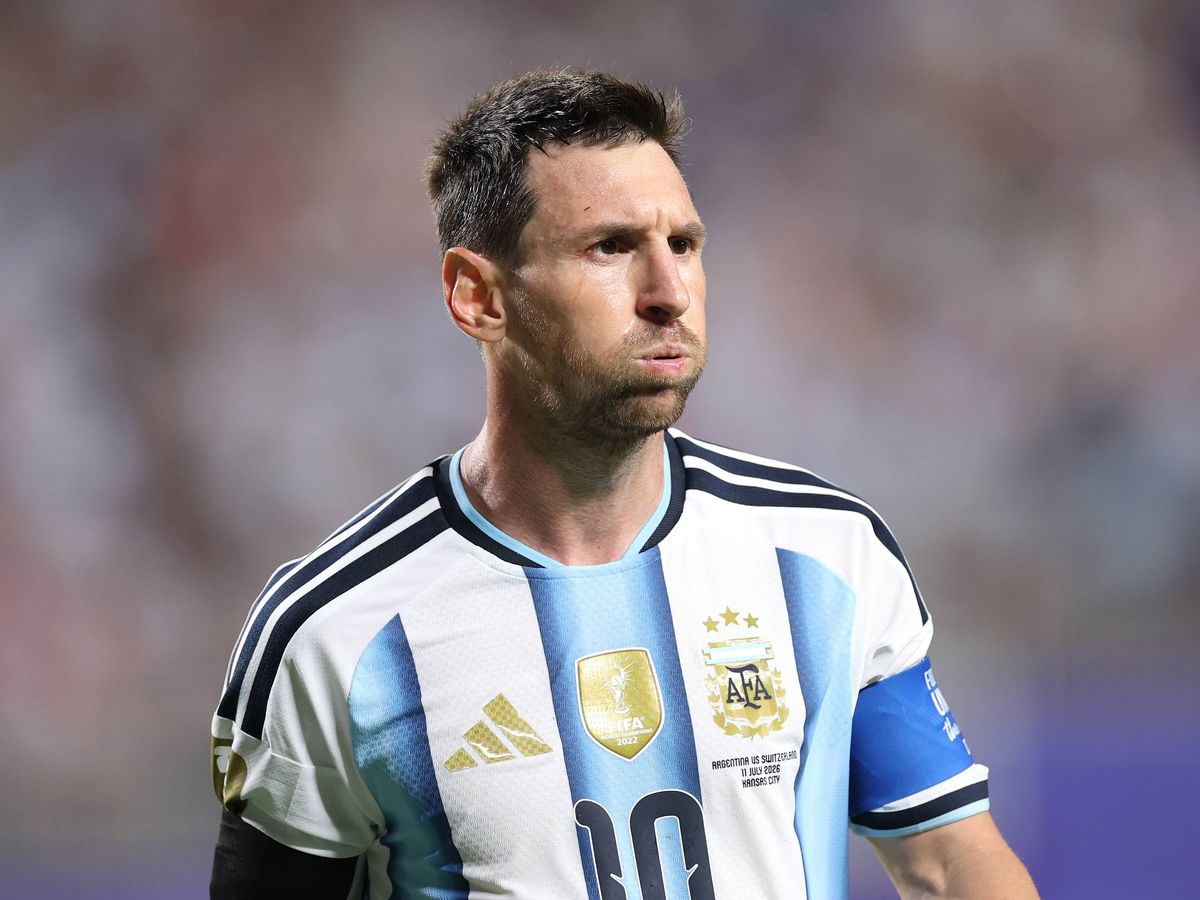 Argentina weigh changes vs England as Messi fitness doubts loom