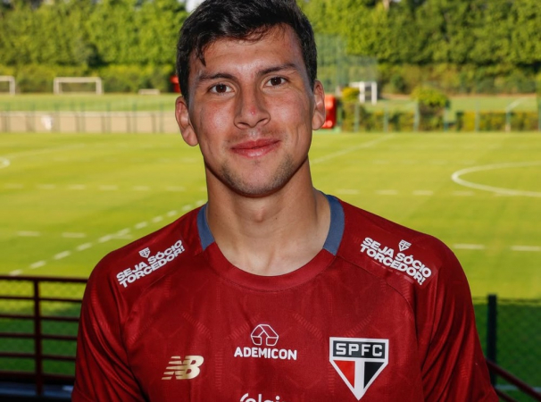 São Paulo anuncia contratação do atacante Gonzalo Tapia por empréstimo até 2026