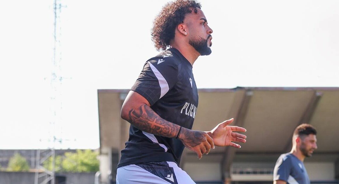 Vitória perde com o Chaves no Troféu Francisco Carvalho