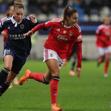 A crónica do Paris FC-Benfica, 2-0: passar fica difícil